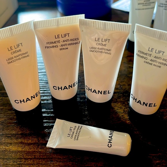 Chanel Le Lift sample pack - Picture 1 of 5